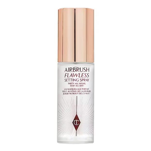 Spray fijador Airbrush Flawless de Charlotte Tilbury.