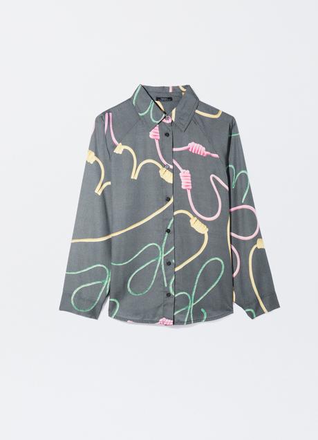 Camisa estampada de Parfois (29,99 euros)