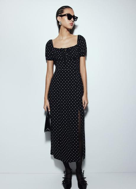 Vestido con lunares de H&M (25,99 euros)