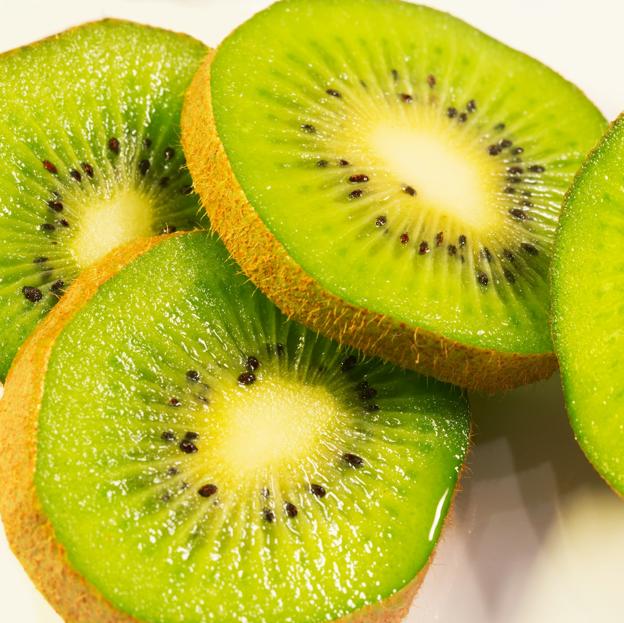 Un estudio de la Universidad de Otago señalan al kiwi como la fruta que mejora el estado de bienestar. 