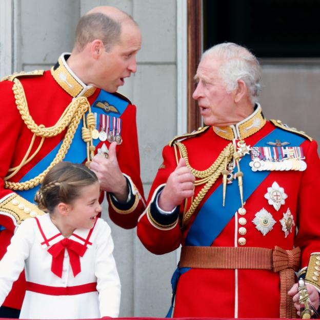 Primeras críticas públicas al príncipe Guillermo, cuestionado como padre y como futuro rey: ¿el contraataque de Carlos III?