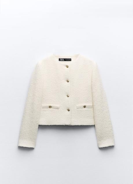 Chaqueta blanca de Zara (49,99 euros)