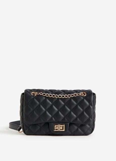 Bolso negro de H&M (19,99 euros euros)