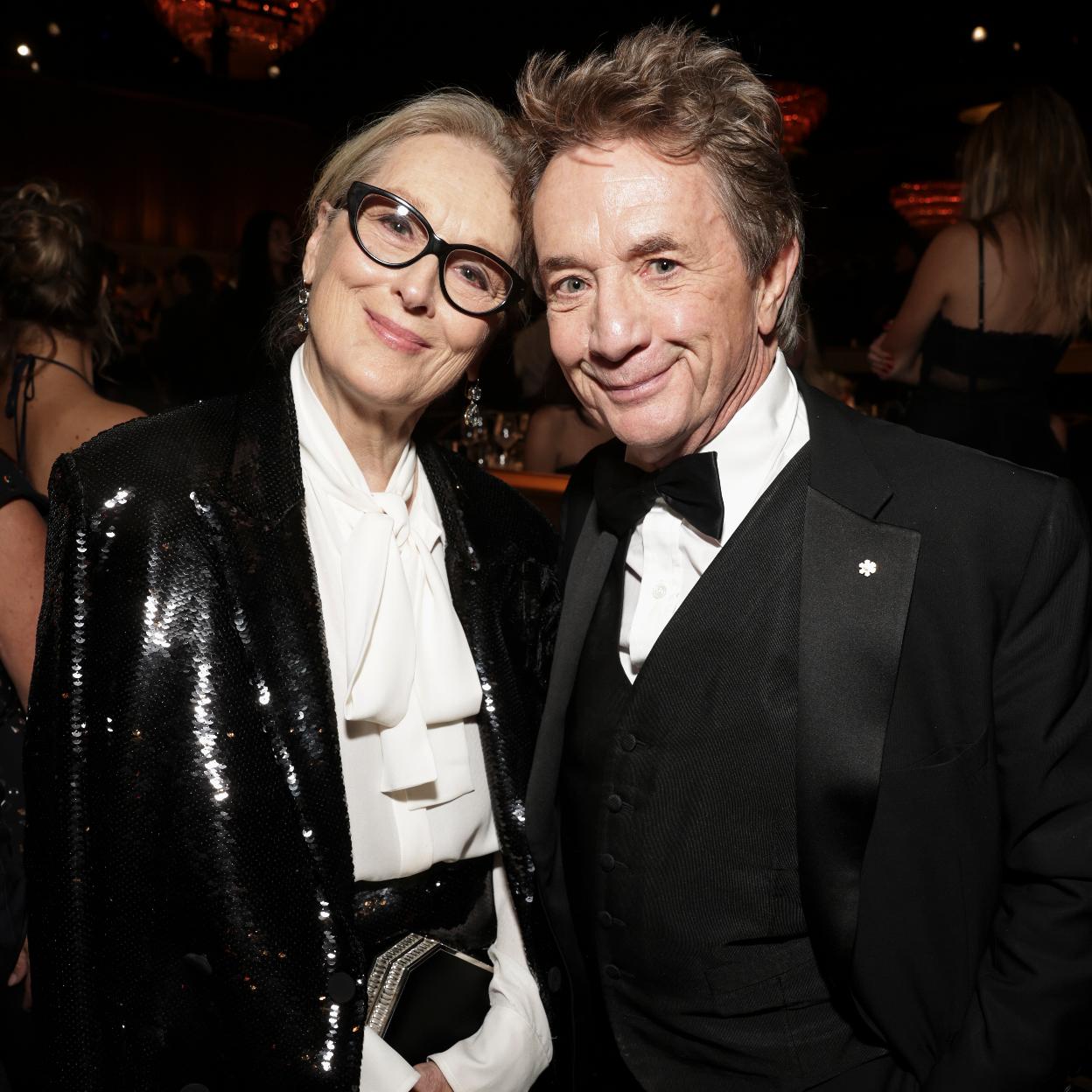 Meryl Streep y Martin Short, fotografiados en la gala de entrega de los Globos de Oro. /getty images