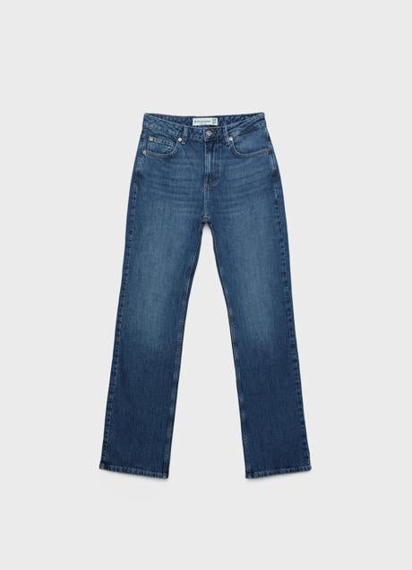 Vaquero straight vintage de Stradivarius (25,99 euros)