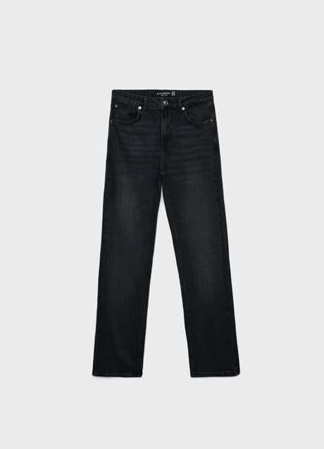 Vaquero straight vintage de Stradivarius (25,99 euros)