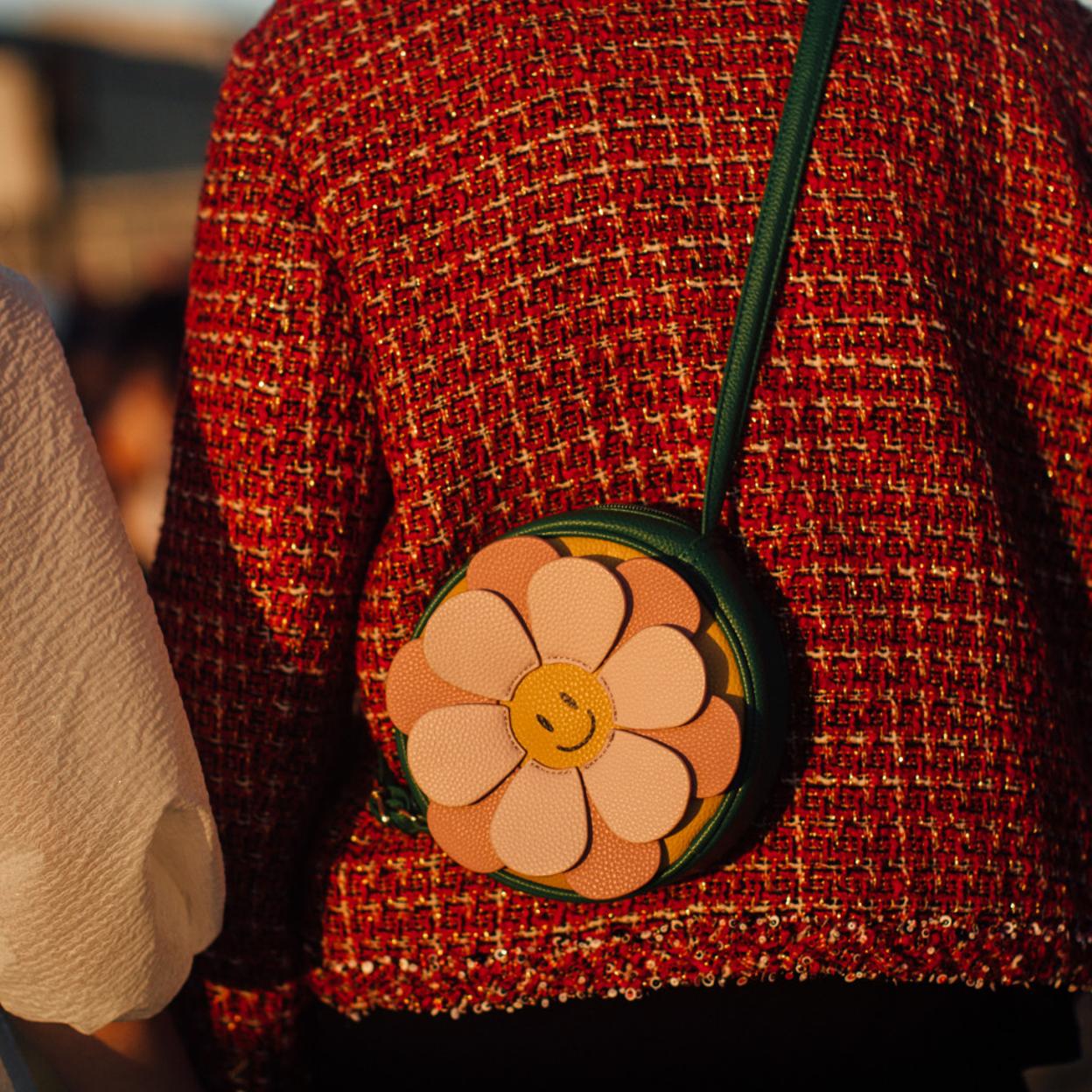 El bolso flor de Parfois que elegirán todas las invitadas esta primavera