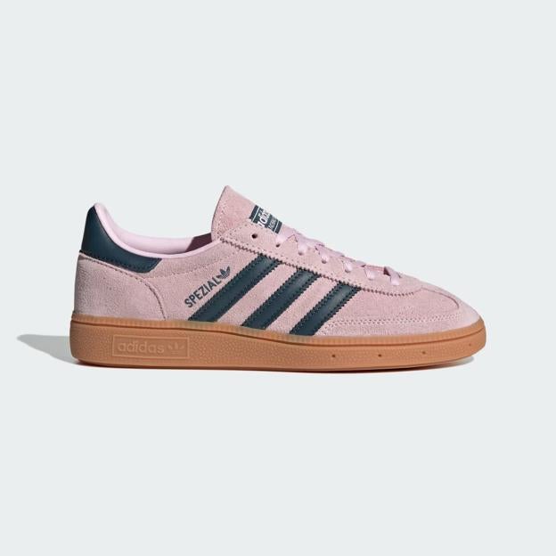 Las zapatillas tendencia de la primavera 2024 son las Adidas rosas Mujerhoy