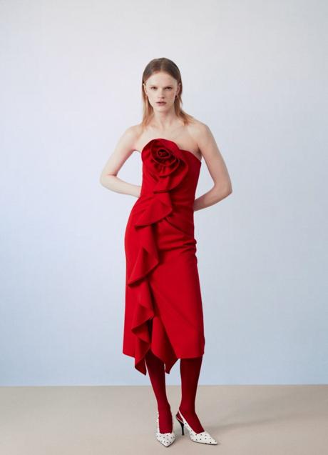 Vestido rojo de Sfera (59,99 euros)