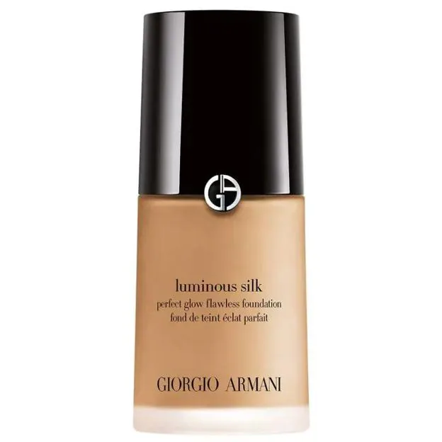 Luminous Silk Foundation de Giorgio Armani.