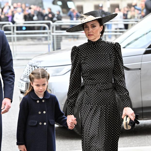 Kate Middleton y su hija, la princesa Charlotte. 