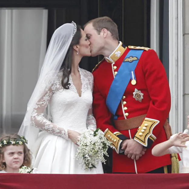 Kate Middleton y el príncipe Guillermo el día de su boda