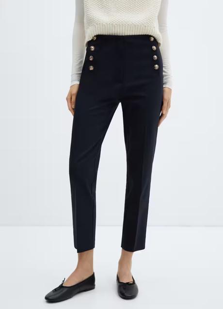 Pantalón con botones de Mango (29,99 euros)