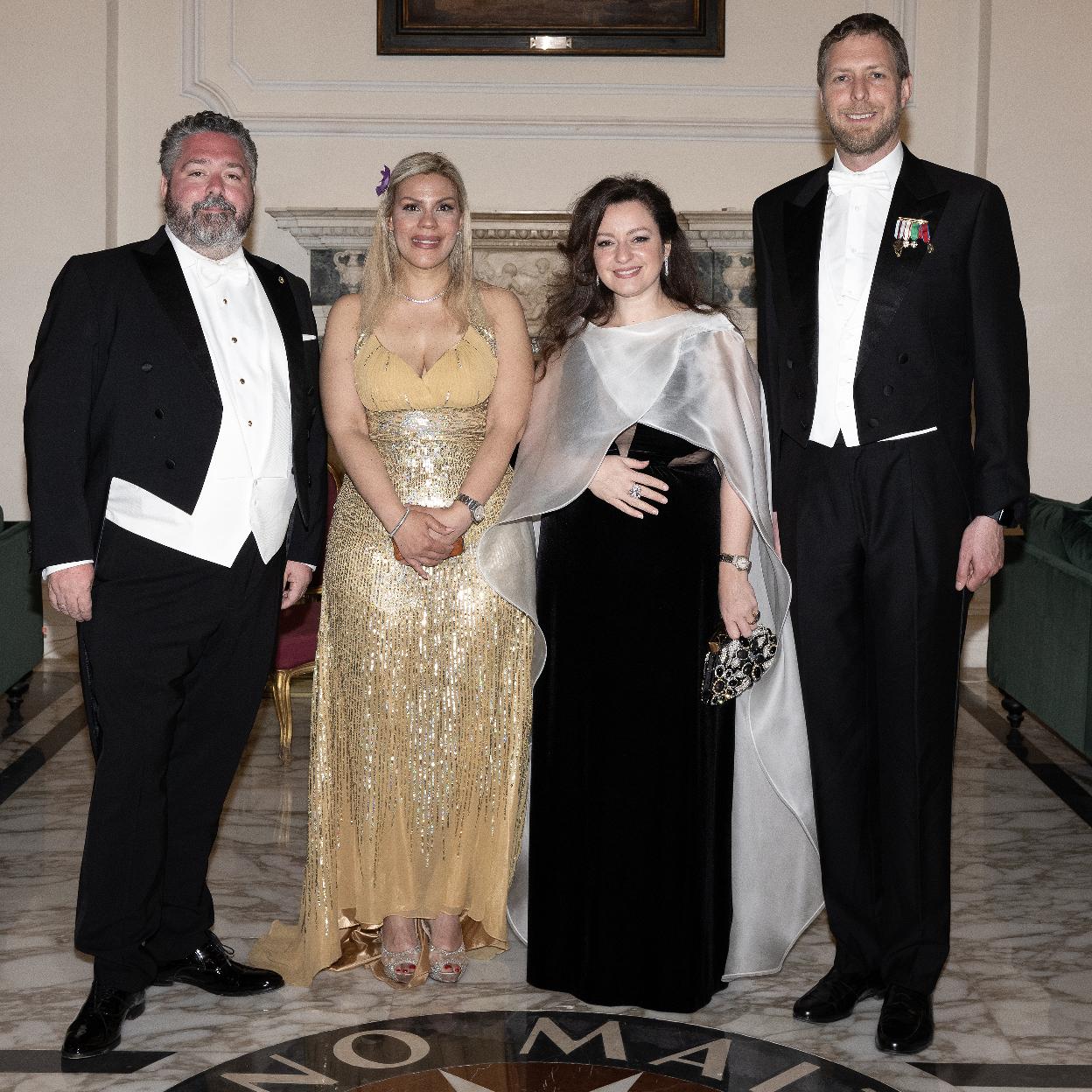 Jorge Románov, Yasmine El Senussi, Victoria Romanóvna y Leka de Albania, en Malta. /CORTESÍA