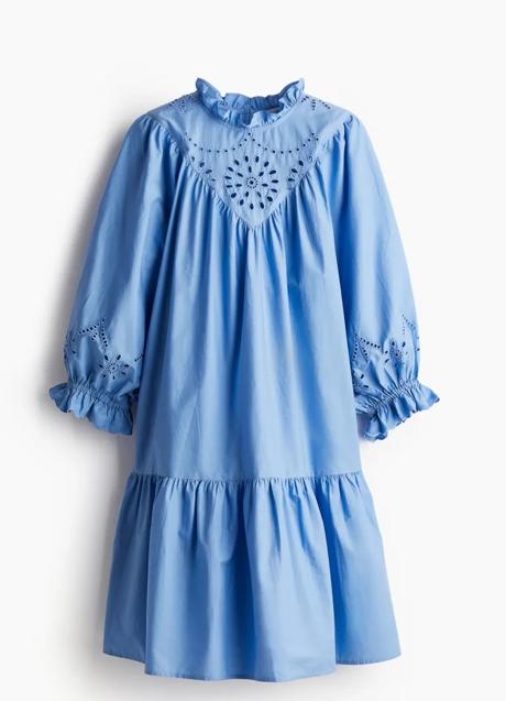 Vestido azul de H&M (32,99 euros)