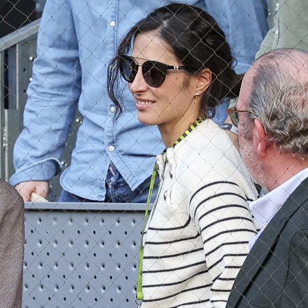 Xisca Perelló y el look a juego con su hijo para ir a ver a Nadal: así es el jersey de rayas perfecto