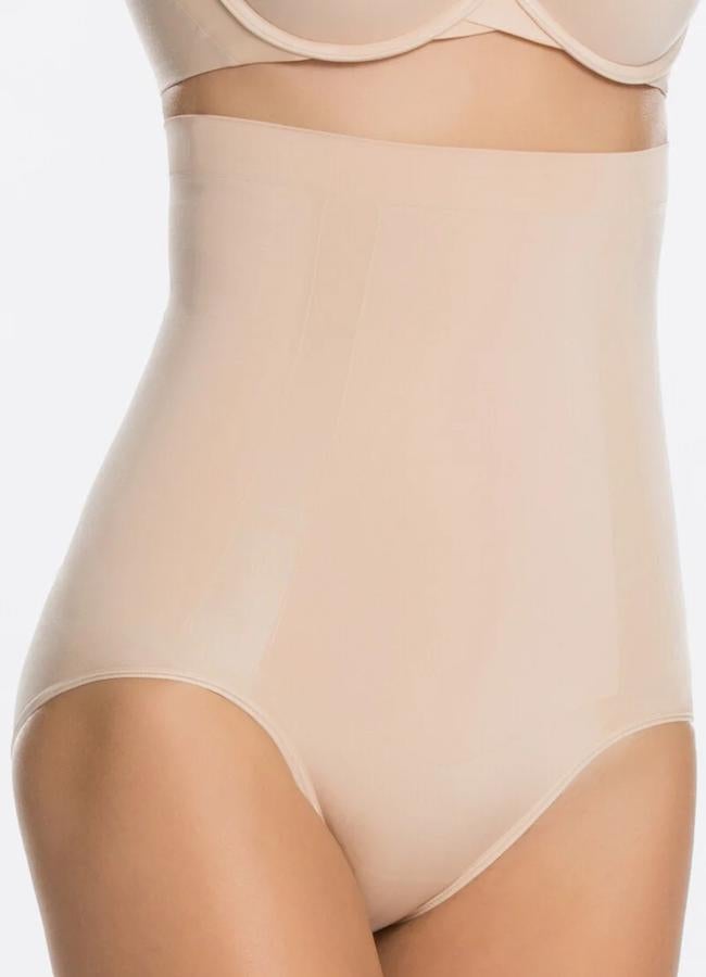 Braguita faja reductora invisible de Spanx.