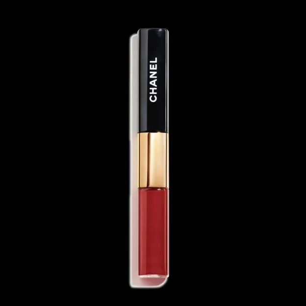 Le Rouge Duo Ultra Tenue de Chanel.