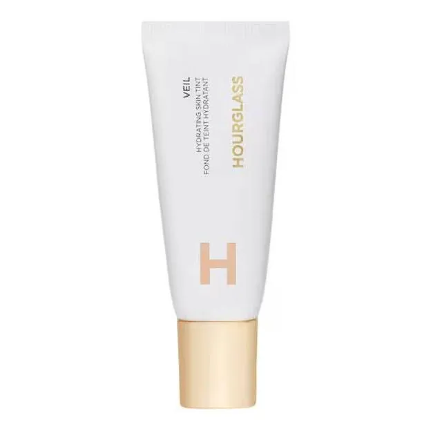 Veil Hydrating Skin Tint de Hourglass. Precio: 55,99 euros