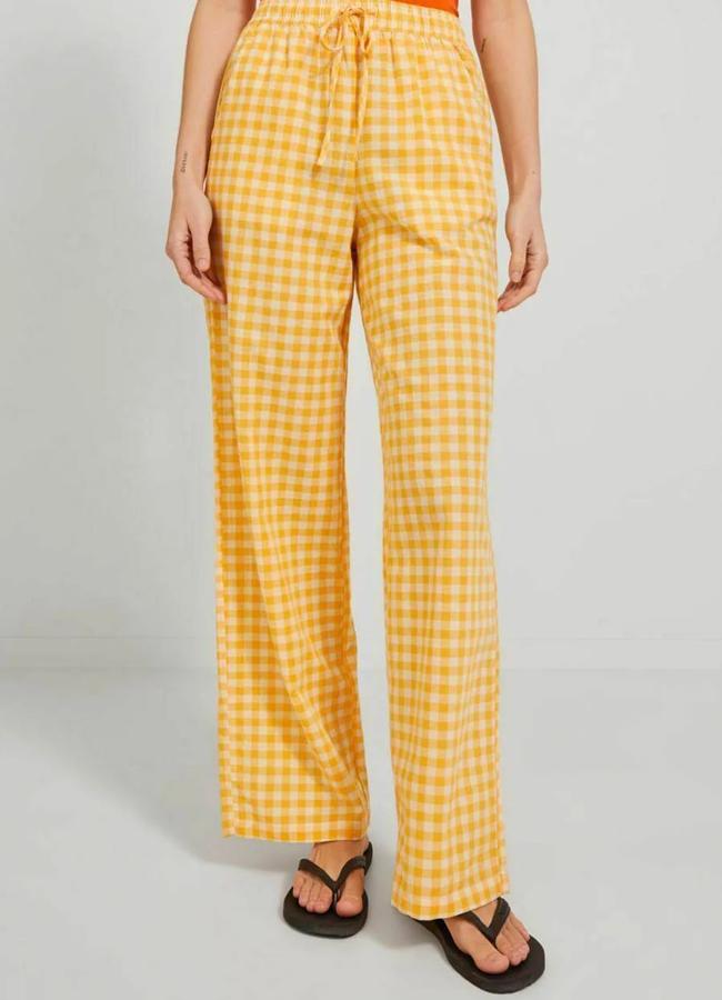 Pantalones de cuadros de JJXX, 49,99 euros..