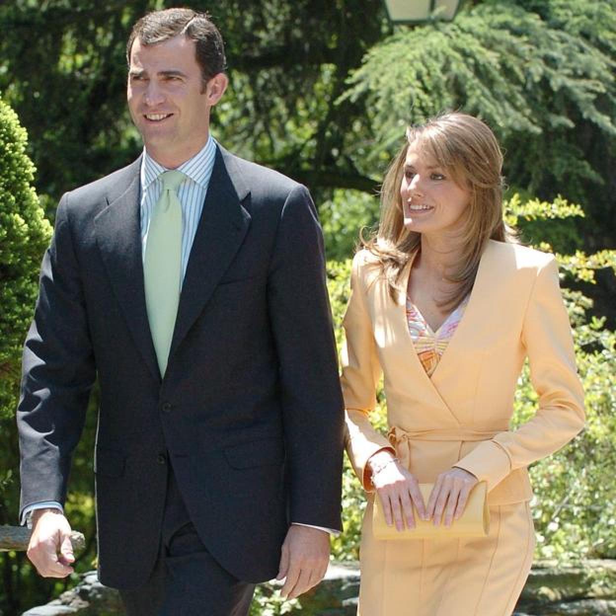 Doña Letizia y don Felipe, días antes de su boda./Gtres