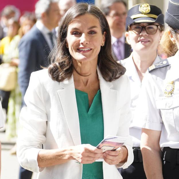 La reina Letizia en la Feria del Libro de Madrid.