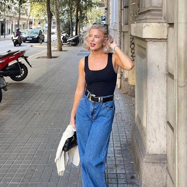 Influencer con tank top para verano