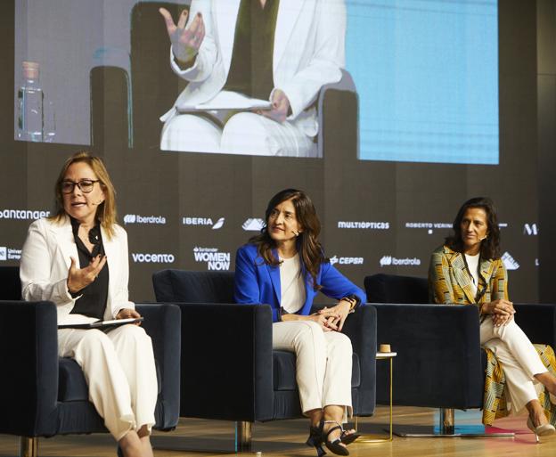 Alice Acuña, directora de Trading de Cepsa; Begoña García-Rozado, directora global de Fiscalidad de Iberdrola, y Otilia de la Fuente, directora de Recursos Humanos de Cepsa