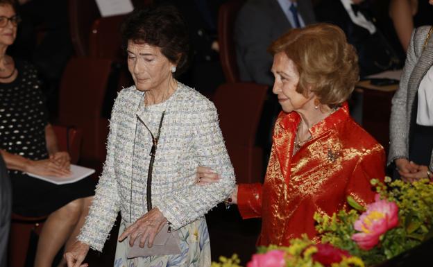 La reina Sofía y Paloma Oshea durante la clausura del curso de la escuela de música. 