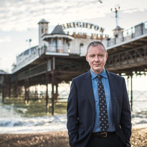 John Simm, protagonista de la miniserie británica policíaca, Grace.