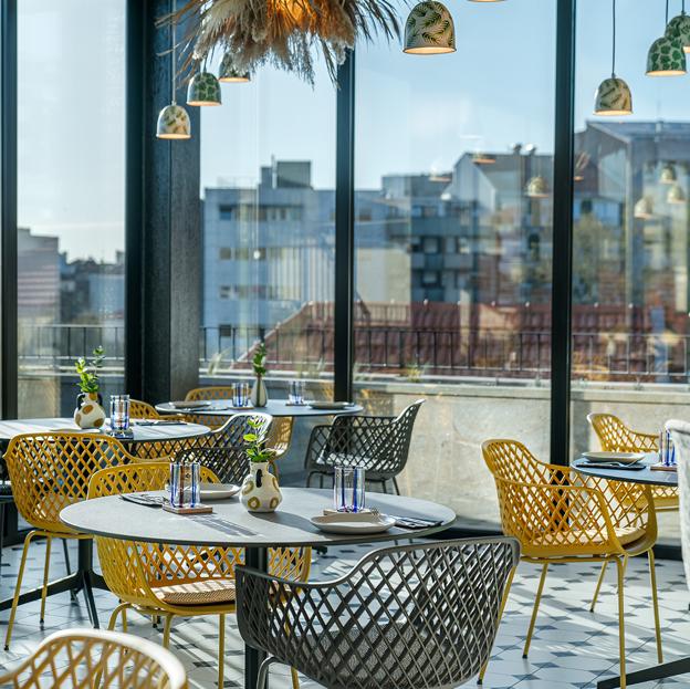 El Terraço do Jardim, el restaurante del rooftop del Vincci Bonjardim, ideal para conocer su cocina de vanguardia.