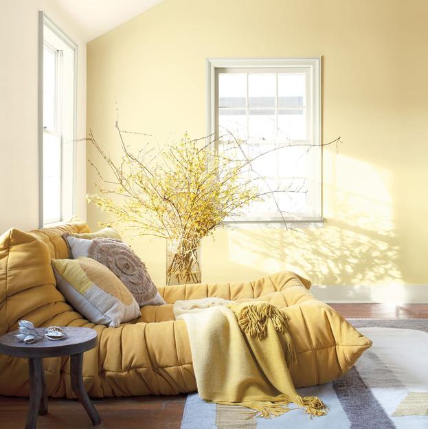 Butter yellow: el nuevo color de tendencia que sustituye al blanco en la decoración de nuestro hogar este verano 2024