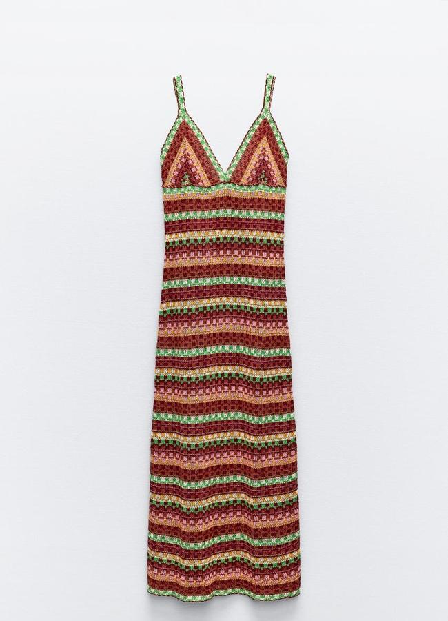 Vestido largo de Zara, 29,95 euros.