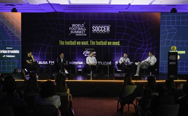 Imagen de uno de los debates de World Football Summit.