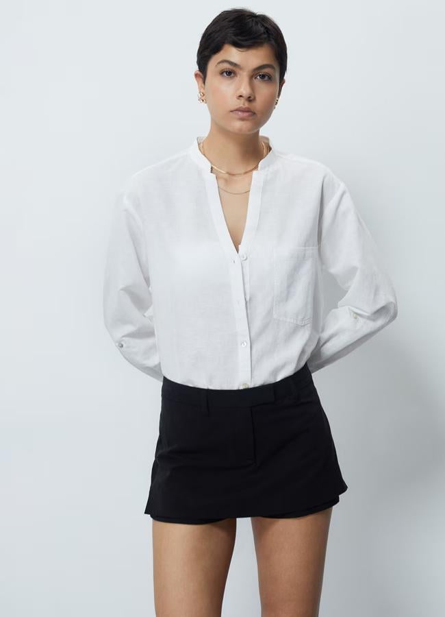 Camisa blanca de Sfera.