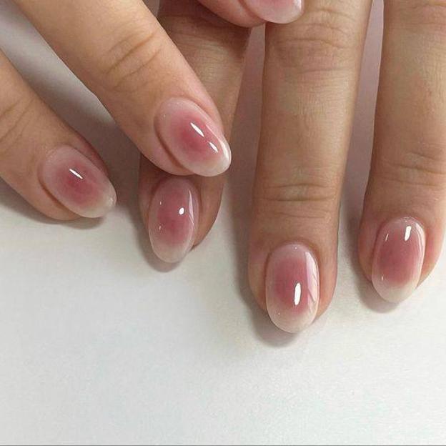 Blush nails coreanas