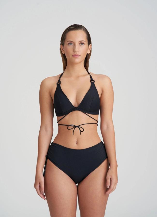 Bikini negro de Marie Jo, braguita 49,90 euros y top 89,90 euros.