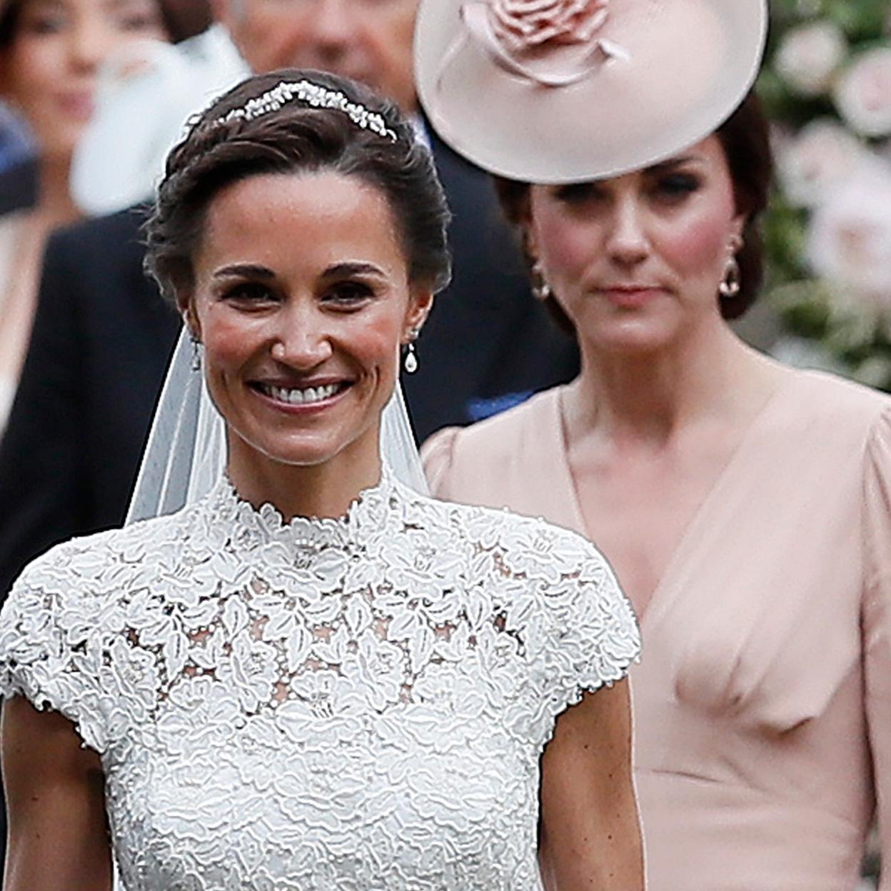 Pippa Middleton, el día de su boda junto a su hermana Kate./GeTty