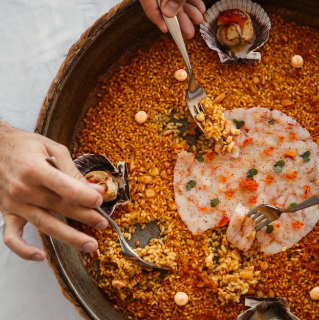 De Marbella a la Costa Brava: las mejores arrocerías para disfrutar de uno de nuestros platos favoritos del verano