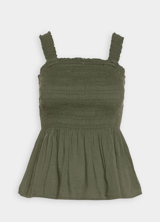 Blusa verde de tirantes de GAP, 16,55 euros.