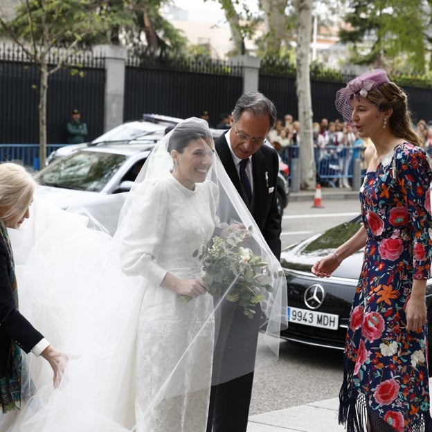 Victoria López-Quesada en la boda de Teresa Urquijo. 