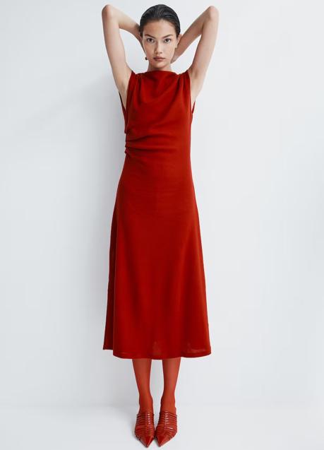 Vestido rojo de H&M (25,99 euros)