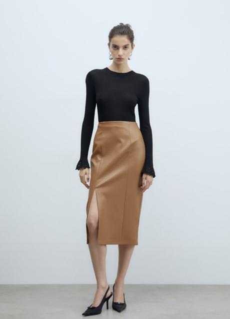 Falda midi de Sfera (29,99 euros)