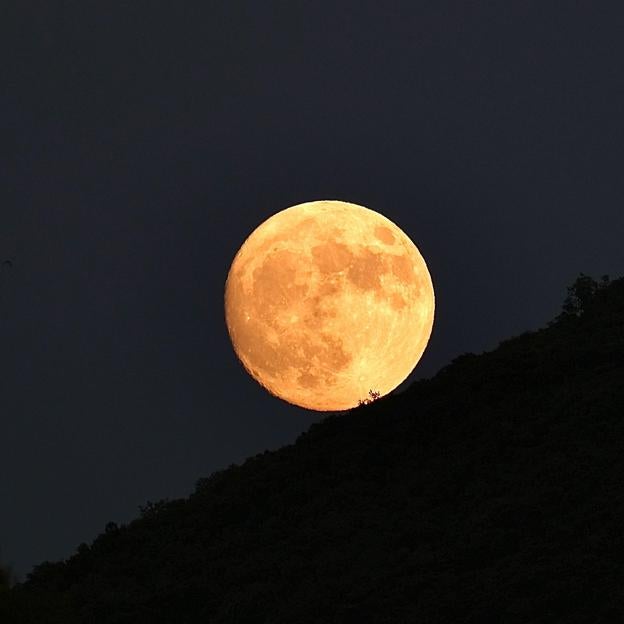 El significado de la súper Luna Llena de la cosecha del 17 de septiembre: energía, emociones y conexión espiritual