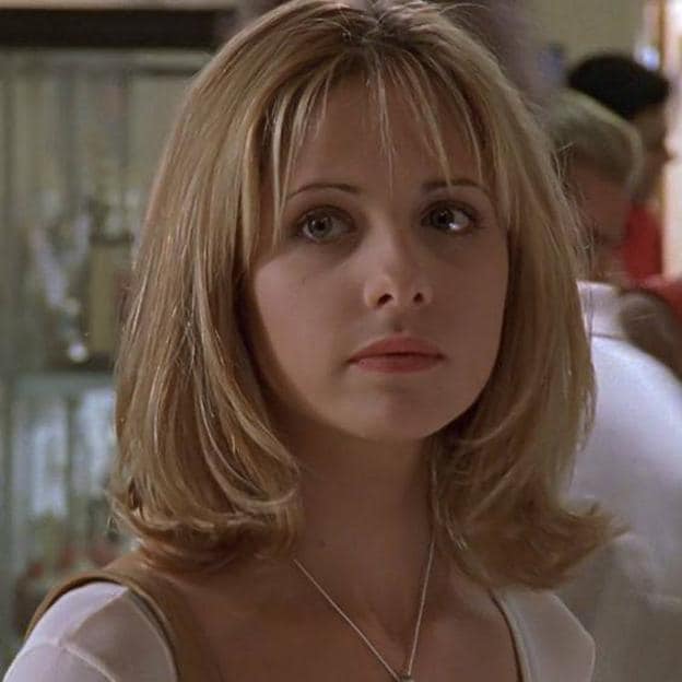 Sarah Michelle Gellar con flippy bob con flequillo