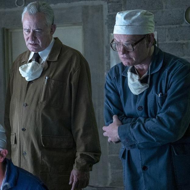 Stellan Skarsgard y Jared Harris en una imagen de la miniserie Chernobyl.