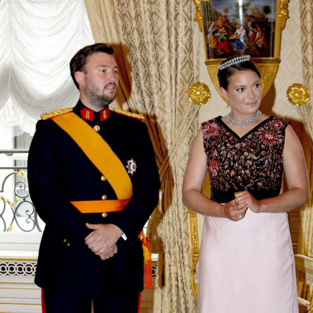 El príncipe Sebastián junto a su hermana Alejandra. 