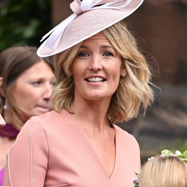 Lady Edwina Grosvenor en la boda de su hermano, el duque de Westminster. 