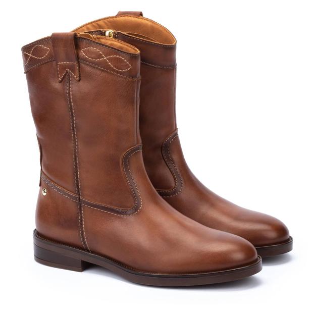 Botas marrones de media caña de Pikolinos, 149,95 euros.