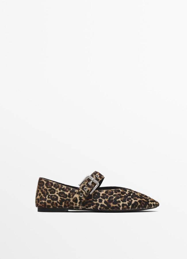 Bailarinas de leopardo de Massimo Dutti, 89,95 euros.